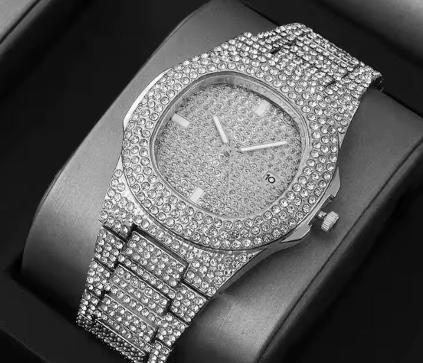 Relógios de luxo: ouro e prata em diamantes